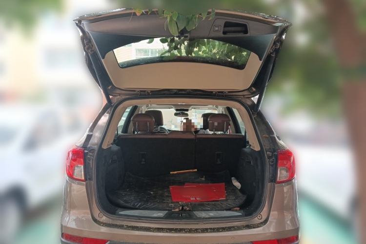 Used Buick Envision 2014 28T Four-Wheel Drive Luxury Model Trunk
