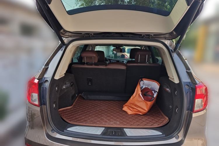 Used Buick Envision 2014 28T Four-Wheel Drive Luxury Model Trunk
