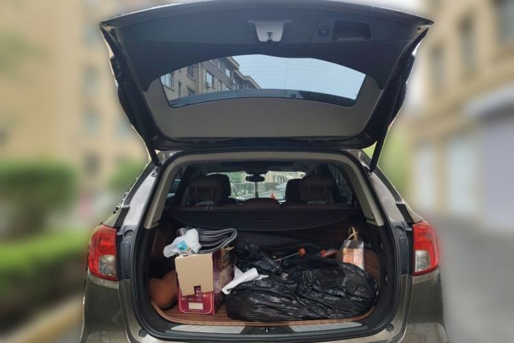 Used Buick Envision 2014 28T Four-Wheel Drive Elite Model Trunk