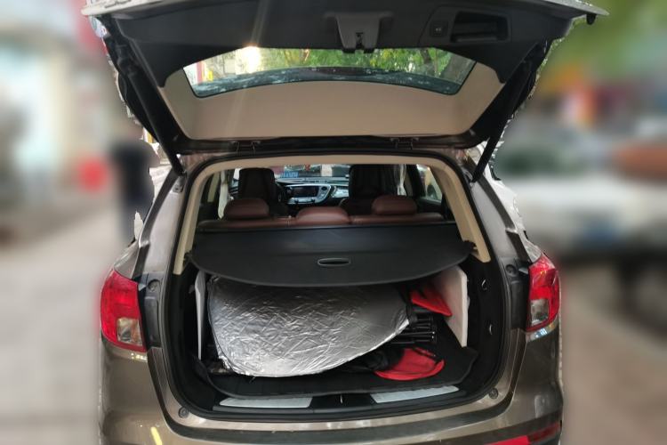 Used Buick Envision 2014 28T Four-Wheel Drive Elite Model Trunk