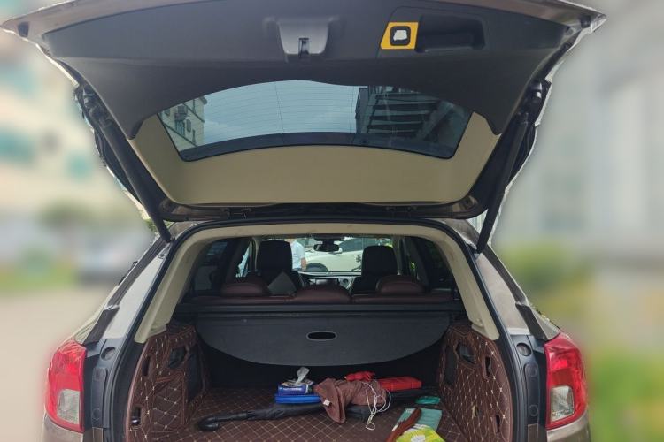 Used Buick Envision 2014 28T All-Wheel-Drive Versatile Sports Flagship Edition Trunk