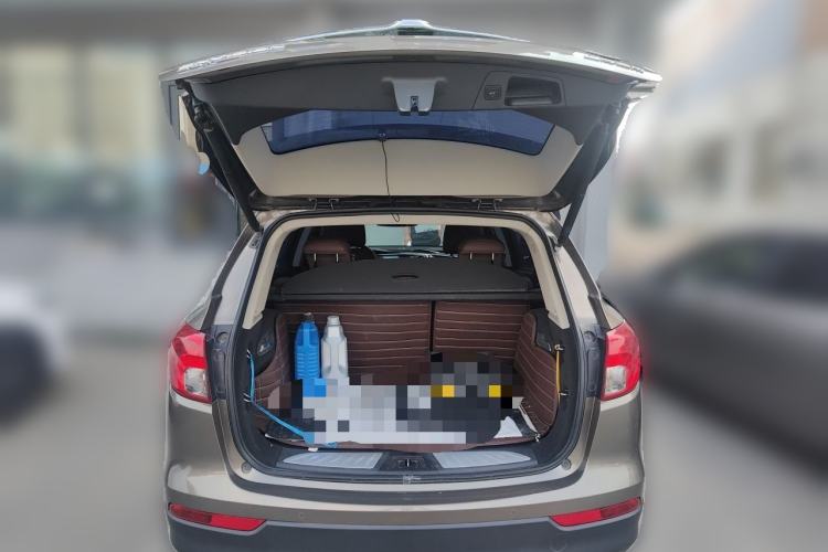 Used Buick Envision 2014 28T Four-Wheel Drive Luxury Model Trunk