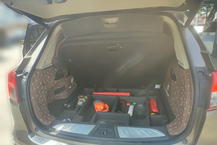 Used Buick Envision 2014 28T All-Wheel-Drive Versatile Sports Flagship Edition Trunk