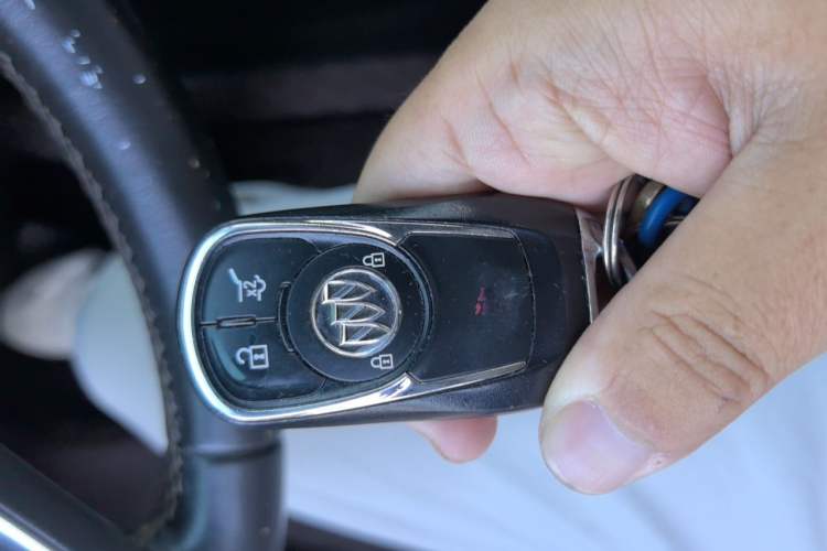 Used Buick Envision 2014 28T Four-Wheel Drive Luxury Model Vehicle Key
