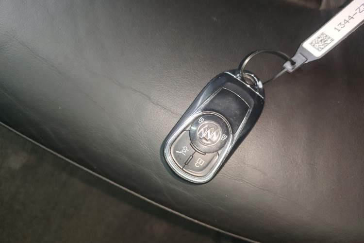Used Buick Envision 2014 28T Four-Wheel Drive Elite Model Vehicle Key