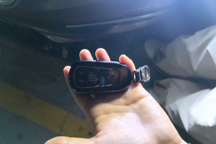Used Buick Envision 2014 28T All-Wheel-Drive Versatile Sports Flagship Edition Vehicle Key