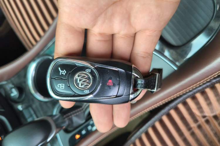 Used Buick Envision 2014 28T Four-Wheel Drive Elite Model Vehicle Key