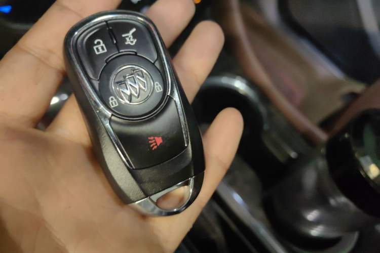 Used Buick Envision 2014 28T Four-Wheel Drive Elite Model Vehicle Key