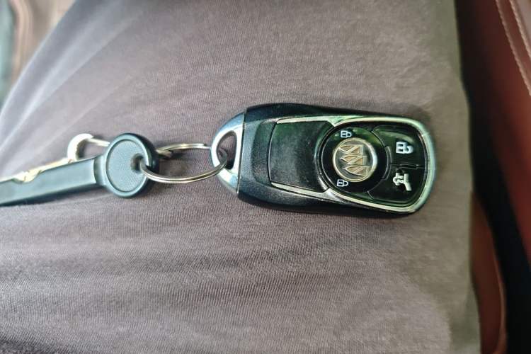 Used Buick Envision 2014 28T Four-Wheel Drive Luxury Model Vehicle Key