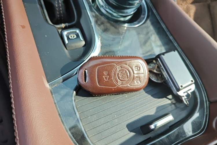 Used Buick Envision 2014 28T Four-Wheel Drive Luxury Model Vehicle Key