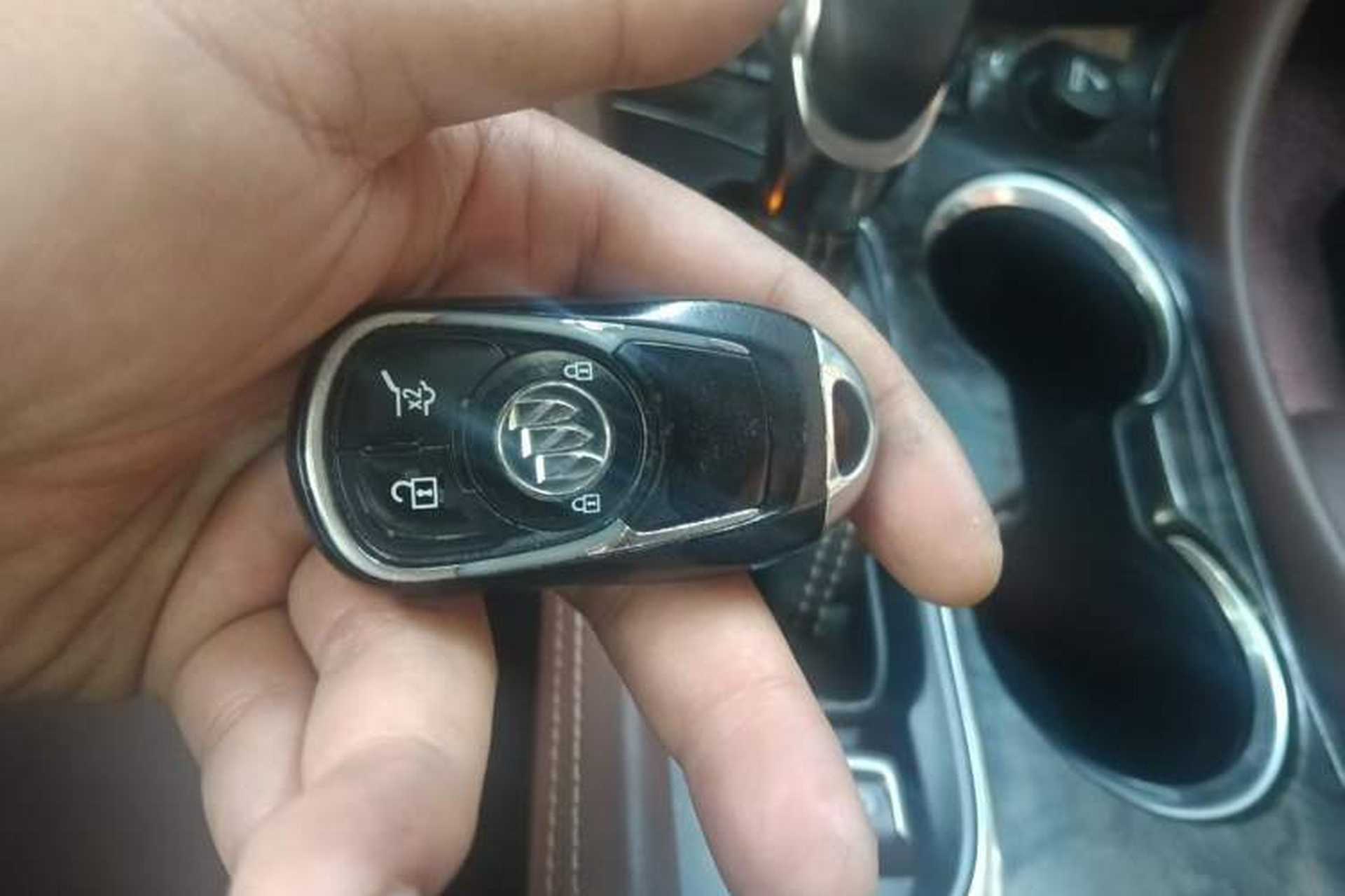 Used Buick Envision 2014 28T Four-Wheel Drive Elite Model Vehicle Key