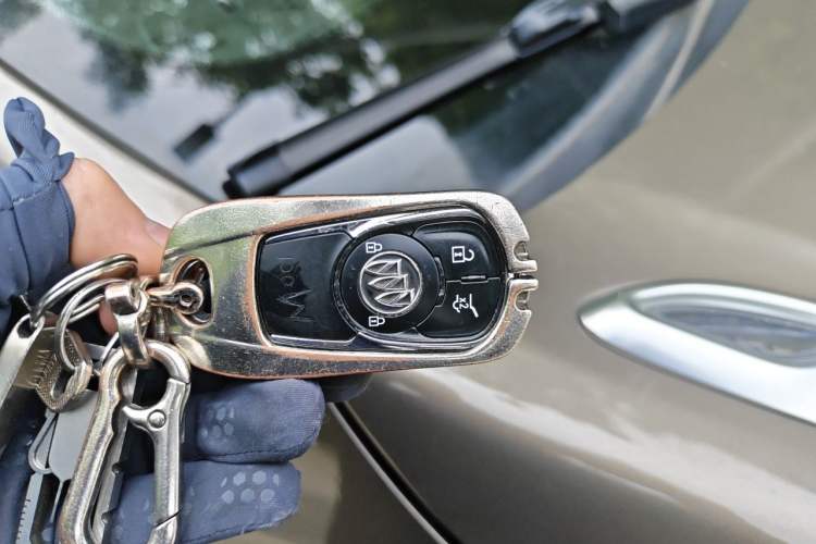 Used Buick Envision 2014 28T All-Wheel-Drive Versatile Sports Flagship Edition Vehicle Key