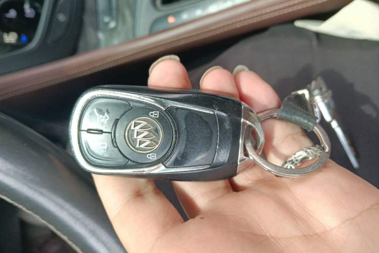 Used Buick Envision 2014 28T Four-Wheel Drive Luxury Model Vehicle Key