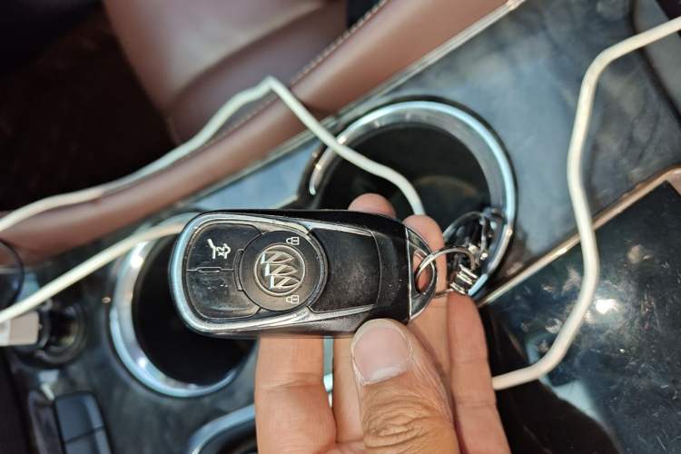 Used Buick Envision 2014 28T Four-Wheel Drive Luxury Model Vehicle Key