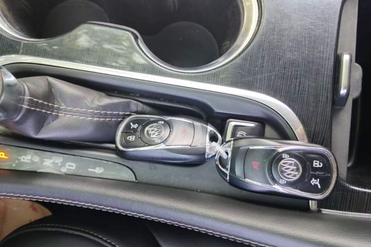 Used Buick Envision 2014 28T Four-Wheel Drive Elite Model Vehicle Key