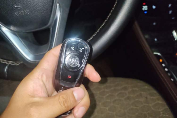 Used Buick Envision 2014 28T Four-Wheel Drive Elite Model Vehicle Key