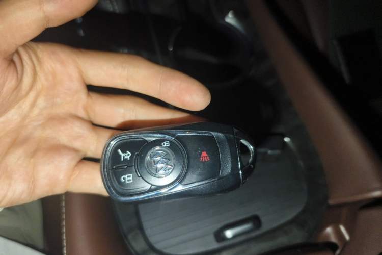 Used Buick Envision 2014 28T Four-Wheel Drive Luxury Model Vehicle Key