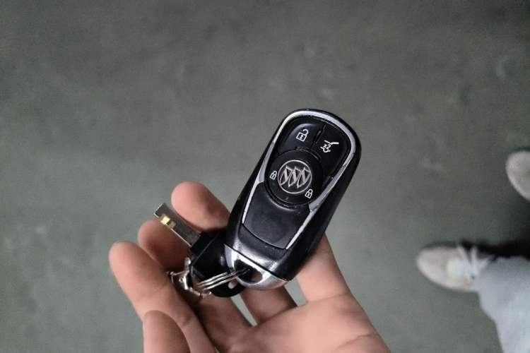 Used Buick Envision 2014 28T Four-Wheel Drive Luxury Model Vehicle Key