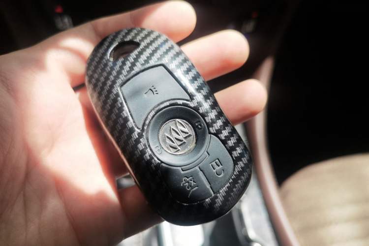 Used Buick Envision 2014 28T Four-Wheel Drive Elite Model Vehicle Key