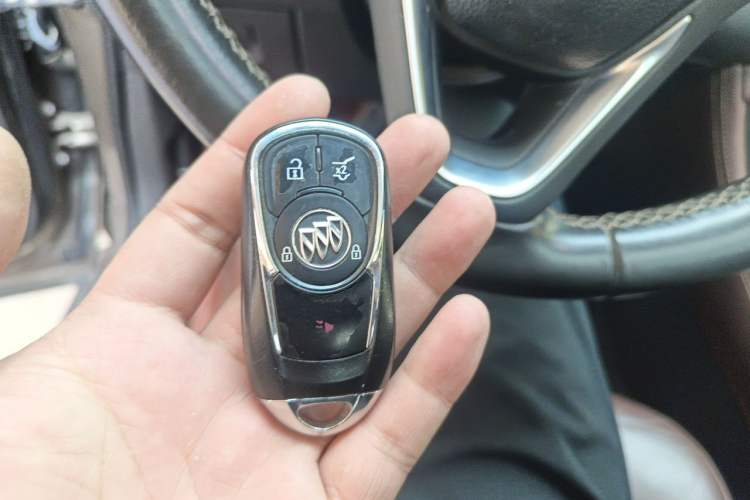 Used Buick Envision 2014 28T Four-Wheel Drive Elite Model Vehicle Key