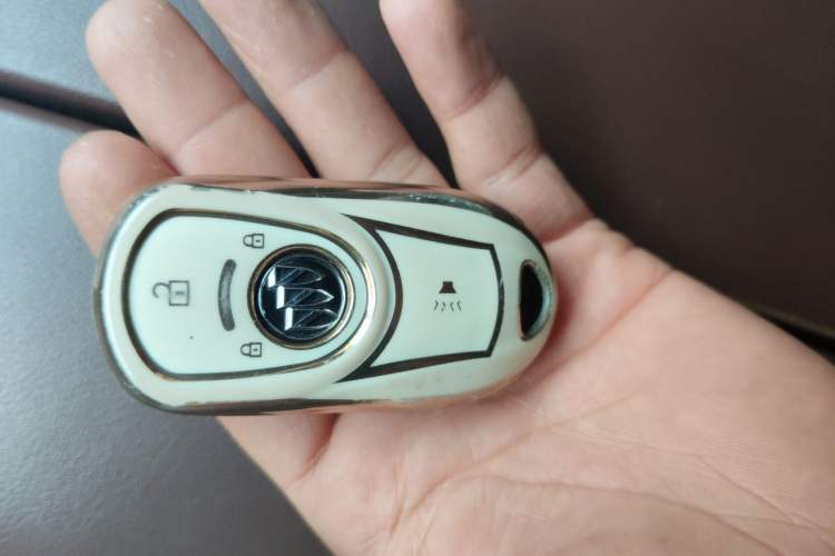 Used Buick Envision 2014 28T Four-Wheel Drive Elite Model Vehicle Key