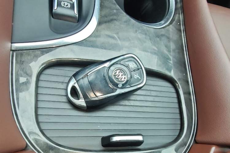 Used Buick Envision 2014 28T Four-Wheel Drive Elite Model Vehicle Key