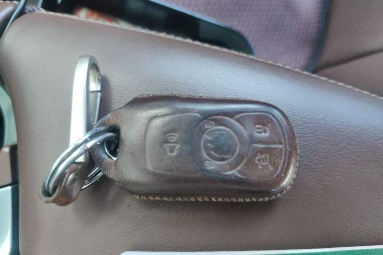 Used Buick Envision 2014 28T Four-Wheel Drive Luxury Model Vehicle Key