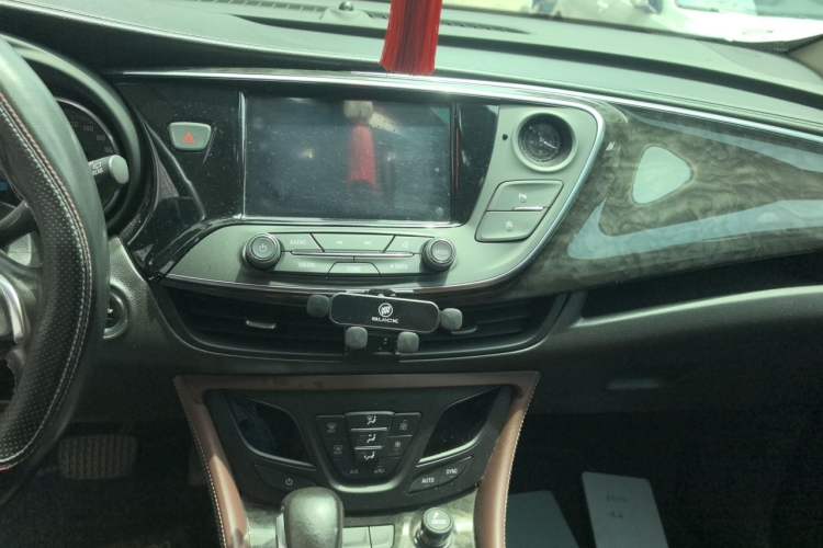 Used Buick Envision 2014 28T Four-Wheel Drive Elite Model Audio And AC Panel