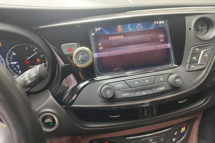 Used Buick Envision 2014 28T All-Wheel-Drive Versatile Sports Flagship Edition Audio And AC Panel