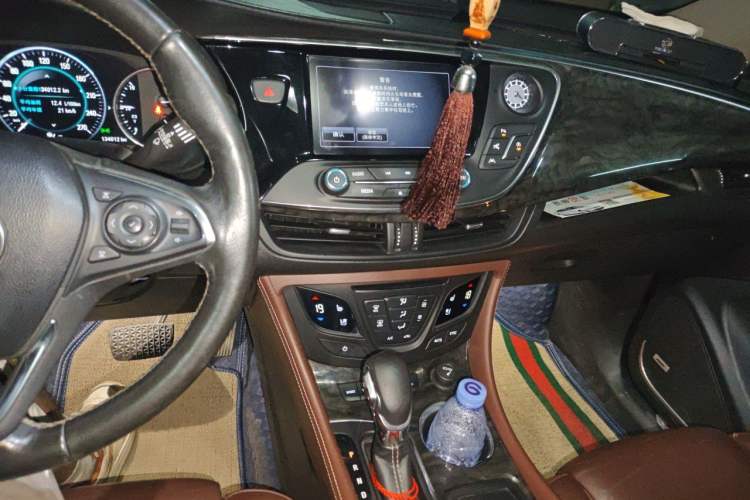 Used Buick Envision 2014 28T All-Wheel-Drive Versatile Sports Flagship Edition Audio And AC Panel