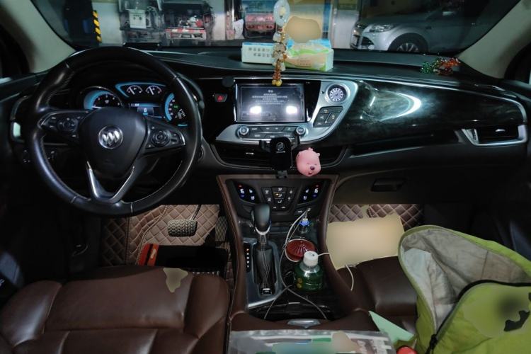 Used Buick Envision 2014 28T Four-Wheel Drive Luxury Model Center Console