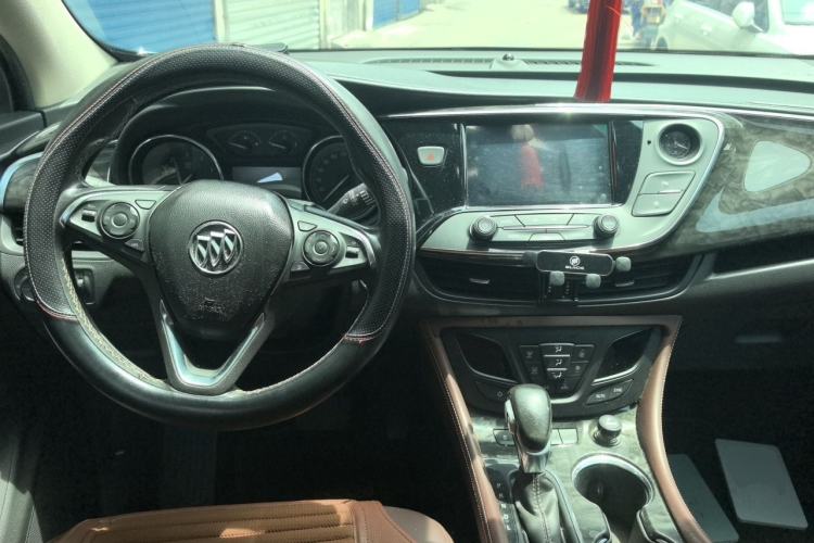 Used Buick Envision 2014 28T Four-Wheel Drive Elite Model Center Console