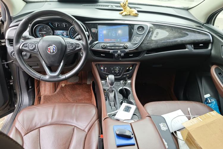 Used Buick Envision 2014 28T Four-Wheel Drive Elite Model Center Console