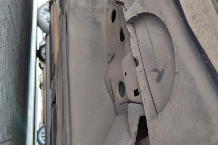 Used Buick Envision 2014 28T Four-Wheel Drive Luxury Model Chassis Rear Left