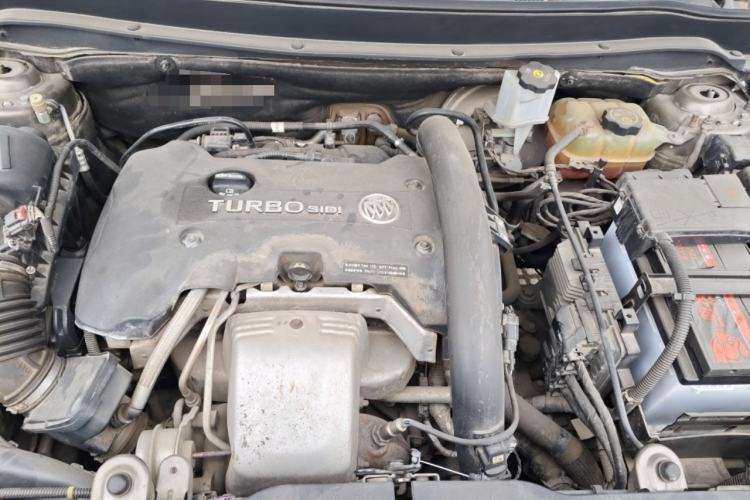 Used Buick Envision 2014 28T Four-Wheel Drive Elite Model Engine Bay