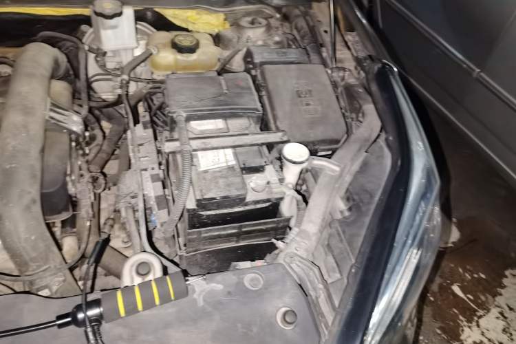 Used Buick Envision 2014 28T Four-Wheel Drive Elite Model Engine Bay Left