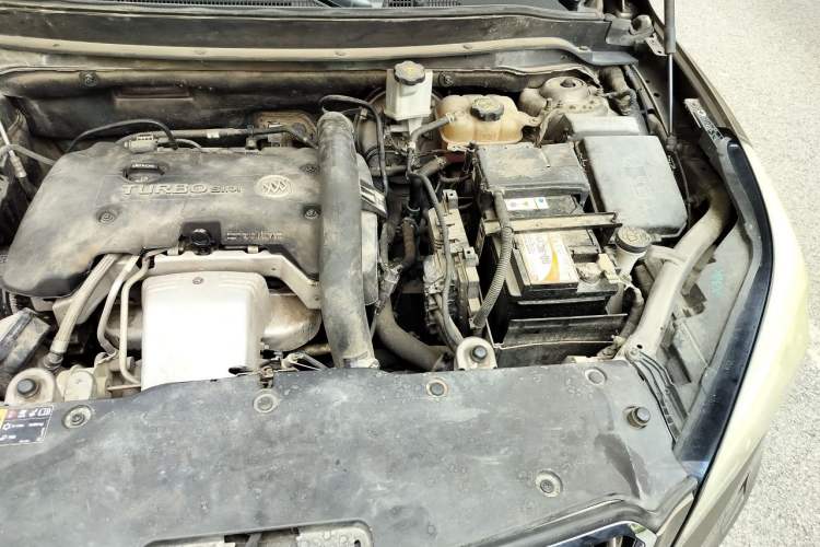Used Buick Envision 2014 28T Four-Wheel Drive Elite Model Engine Bay Left