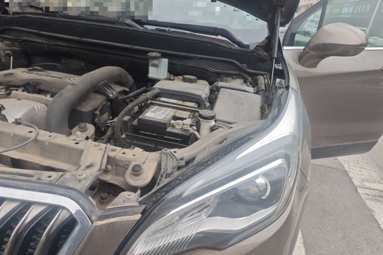 Used Buick Envision 2014 28T Four-Wheel Drive Elite Model Engine Bay Left