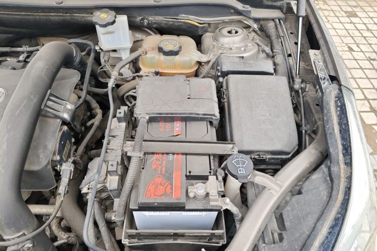 Used Buick Envision 2014 28T Four-Wheel Drive Elite Model Engine Bay Left