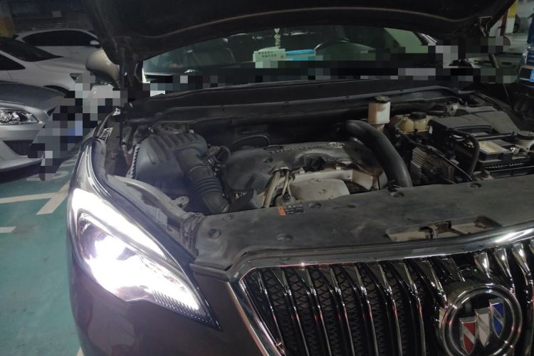 Used Buick Envision 2014 28T Four-Wheel Drive Luxury Model Engine Bay Right