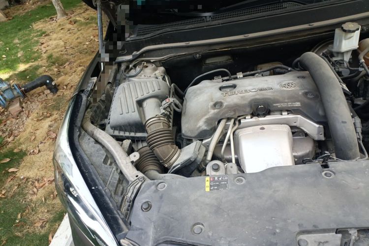 Used Buick Envision 2014 28T All-Wheel-Drive Versatile Sports Flagship Edition Engine Bay Right