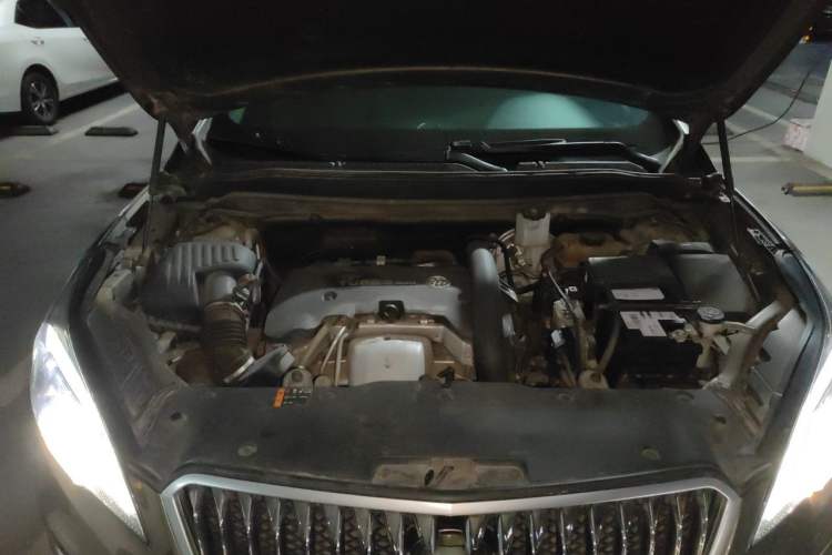 Used Buick Envision 2014 28T All-Wheel-Drive Versatile Sports Flagship Edition Engine Bay