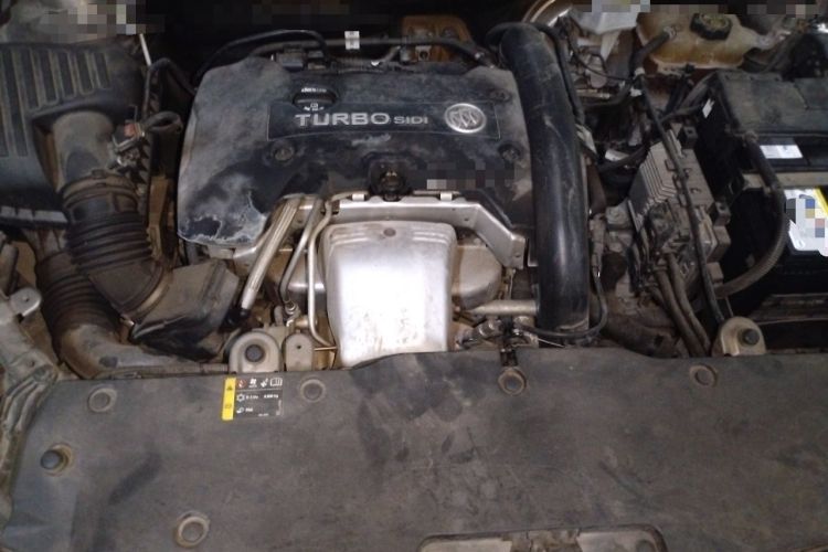 Used Buick Envision 2014 28T Four-Wheel Drive Luxury Model Engine Bay