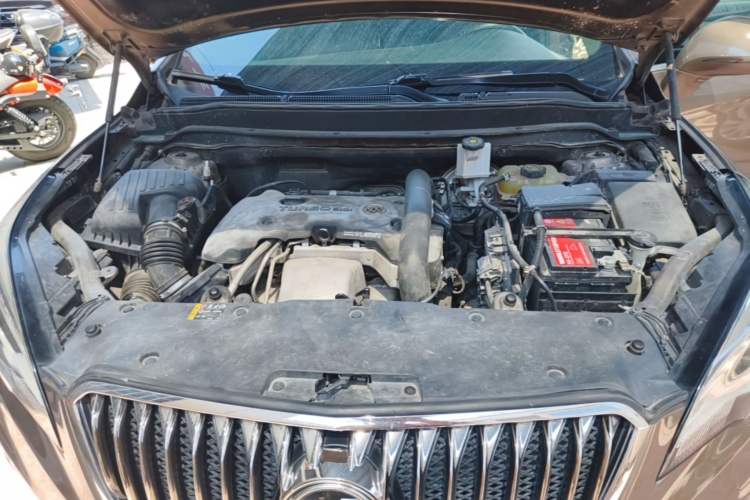 Used Buick Envision 2014 28T Four-Wheel Drive Luxury Model Engine Bay