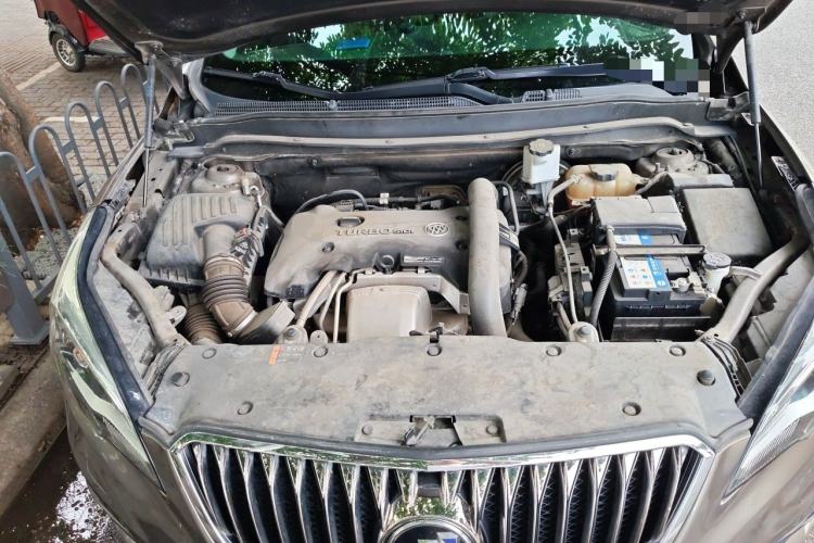 Used Buick Envision 2014 28T Four-Wheel Drive Luxury Model Engine Bay