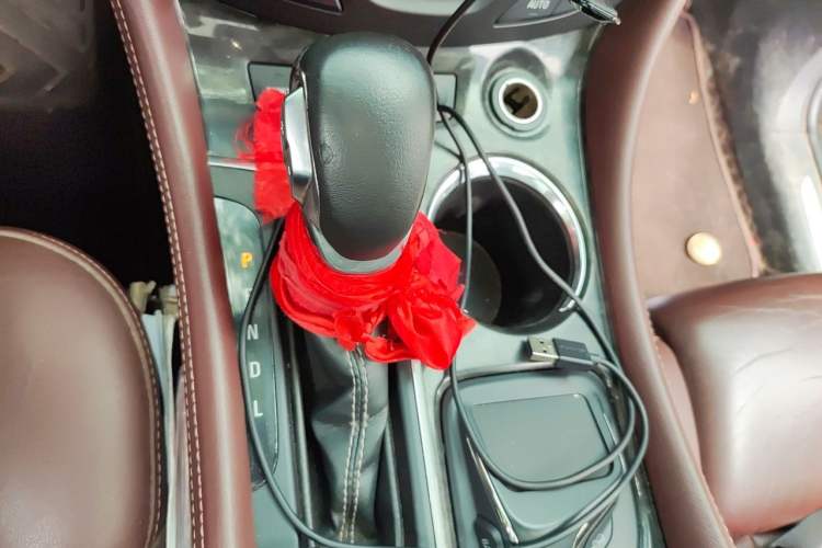 Used Buick Envision 2014 28T All-Wheel-Drive Versatile Sports Flagship Edition Gear Lever