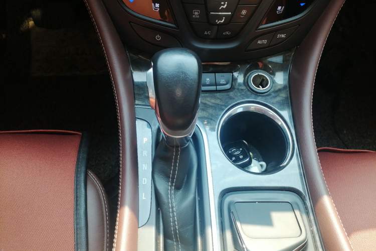 Used Buick Envision 2014 28T All-Wheel-Drive Versatile Sports Flagship Edition Gear Lever