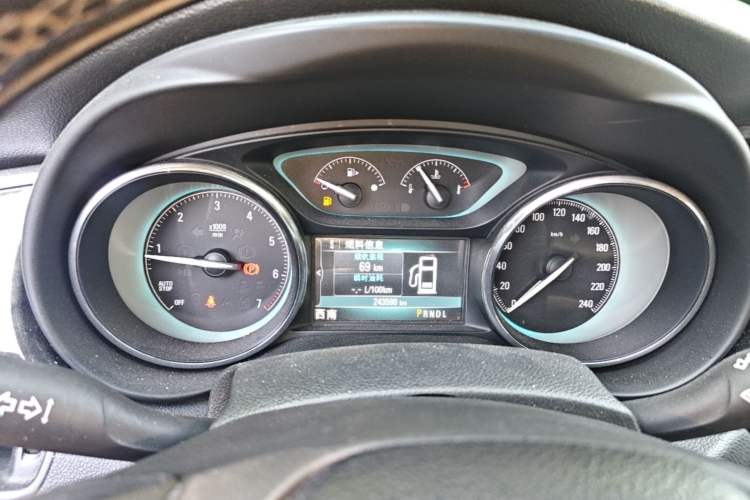 Used Buick Envision 2014 28T Four-Wheel Drive Elite Model Instrument Cluster