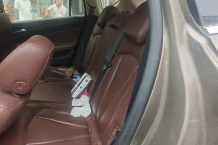 Used Buick Envision 2014 28T Four-Wheel Drive Elite Model Left Rear Seat