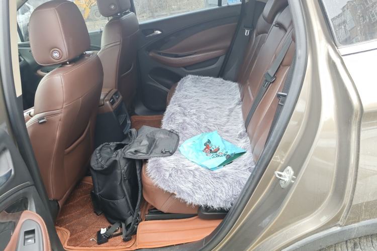 Used Buick Envision 2014 28T Four-Wheel Drive Elite Model Left Rear Seat